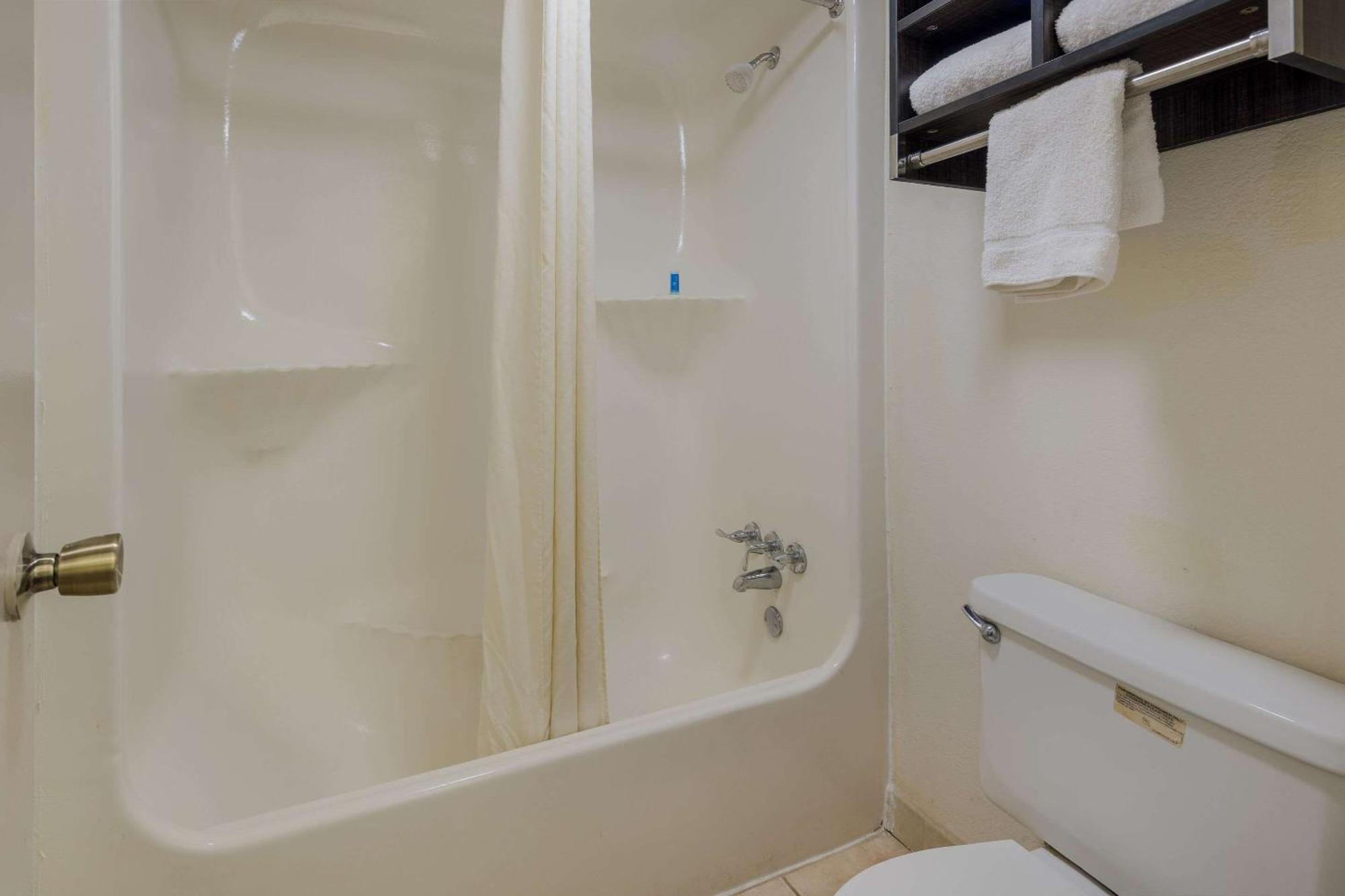 Rodeway Inn Elkton Dış mekan fotoğraf