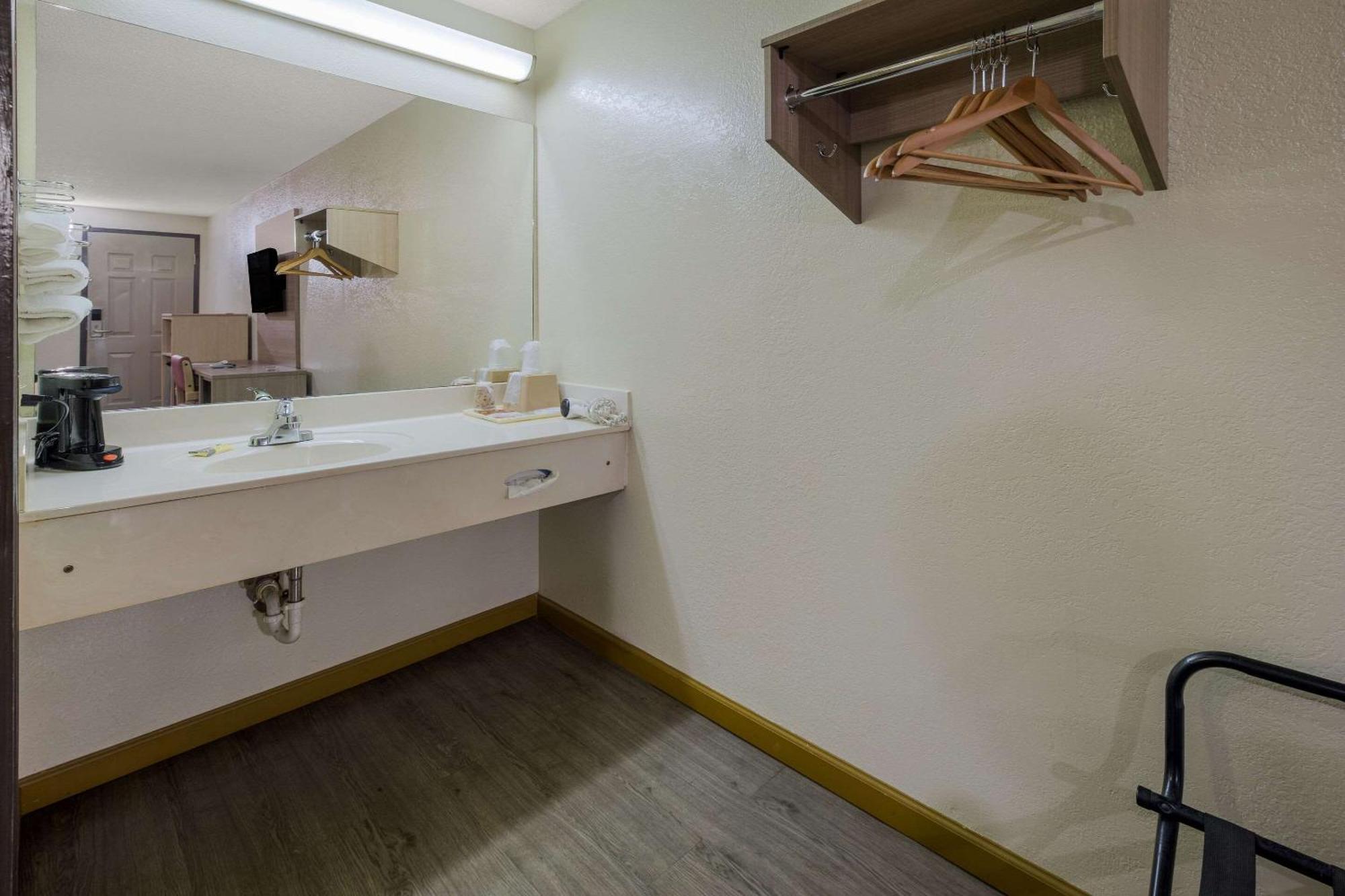 Rodeway Inn Elkton Dış mekan fotoğraf