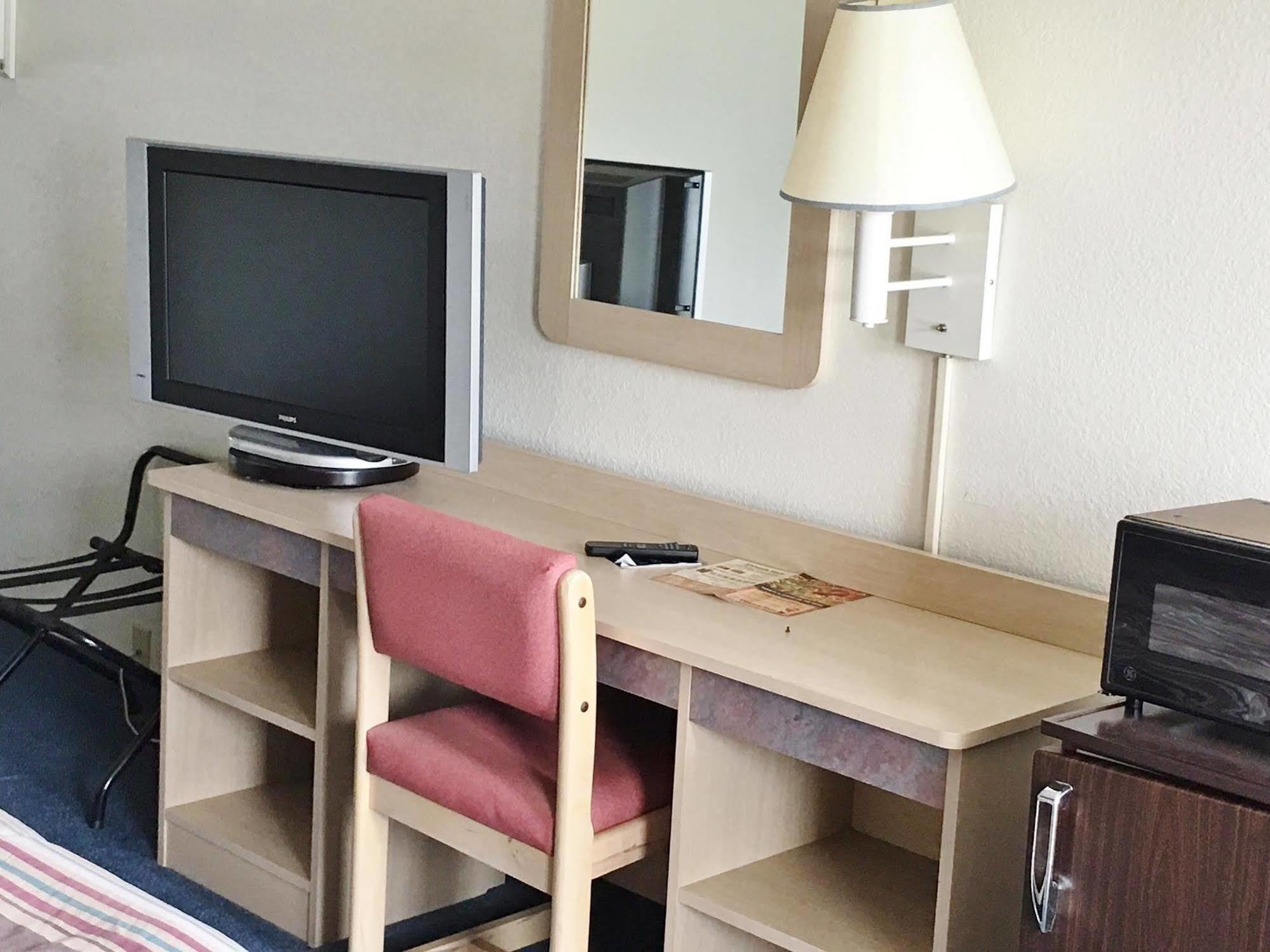 Rodeway Inn Elkton Dış mekan fotoğraf