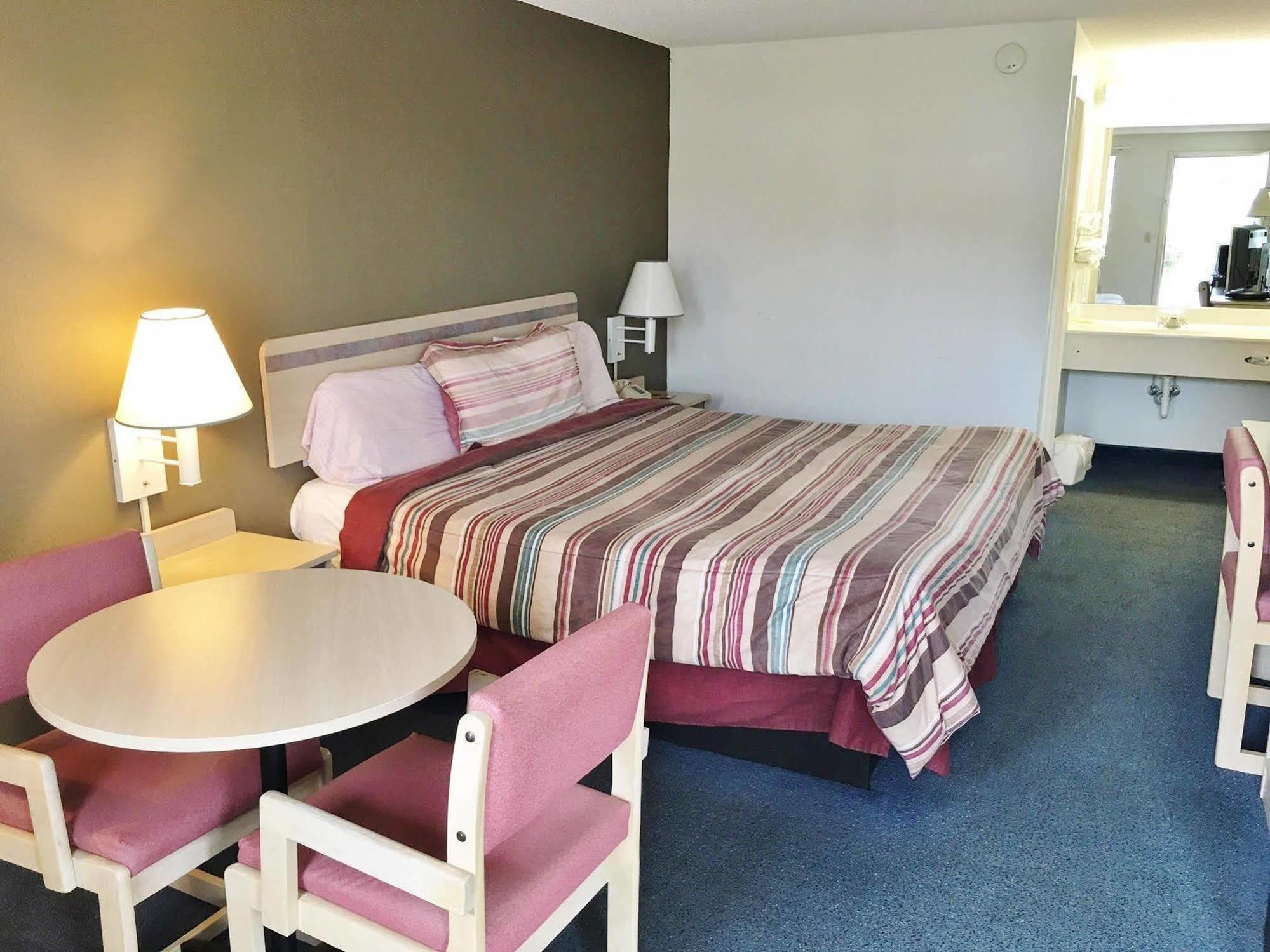 Rodeway Inn Elkton Dış mekan fotoğraf