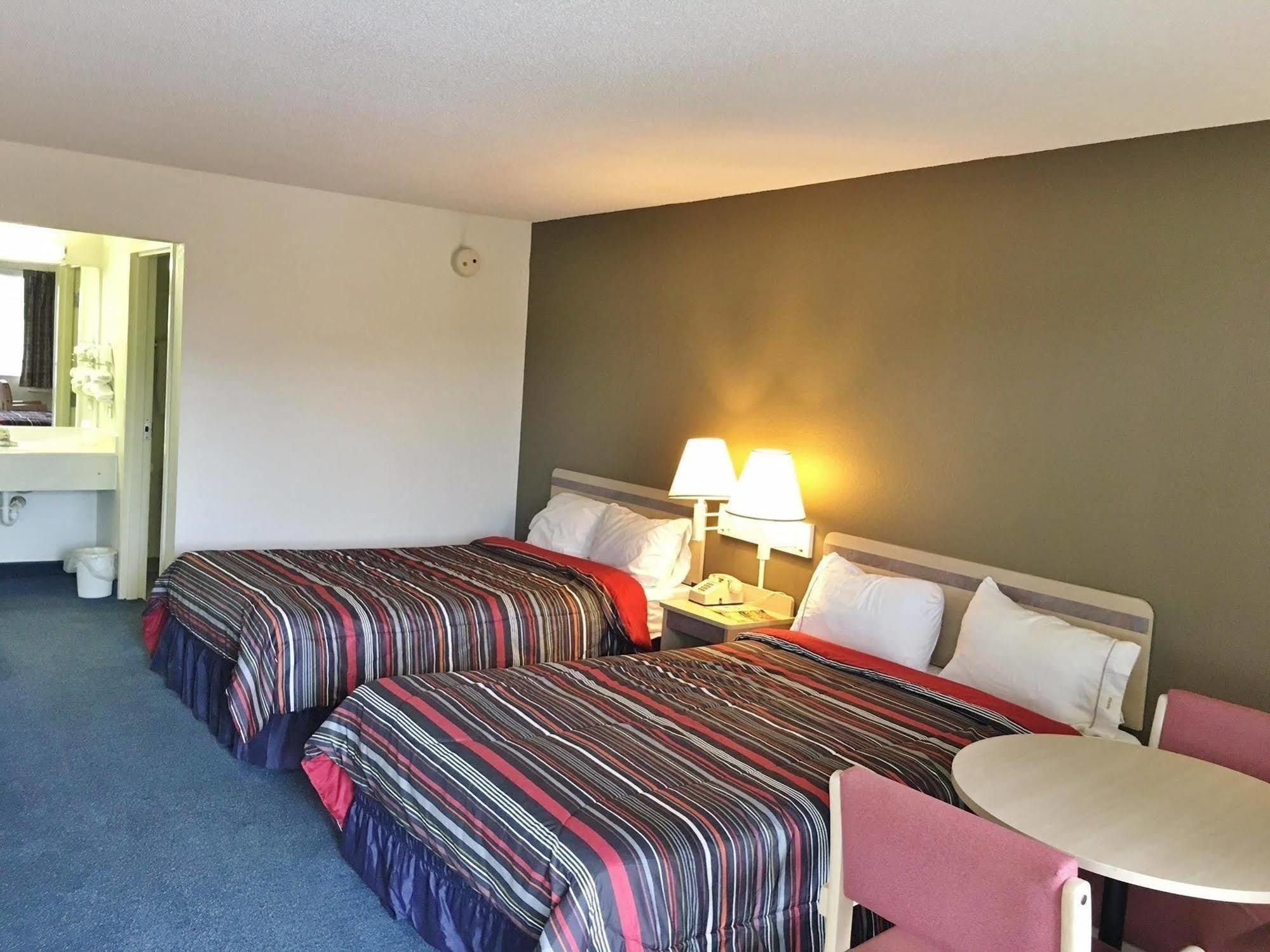 Rodeway Inn Elkton Dış mekan fotoğraf