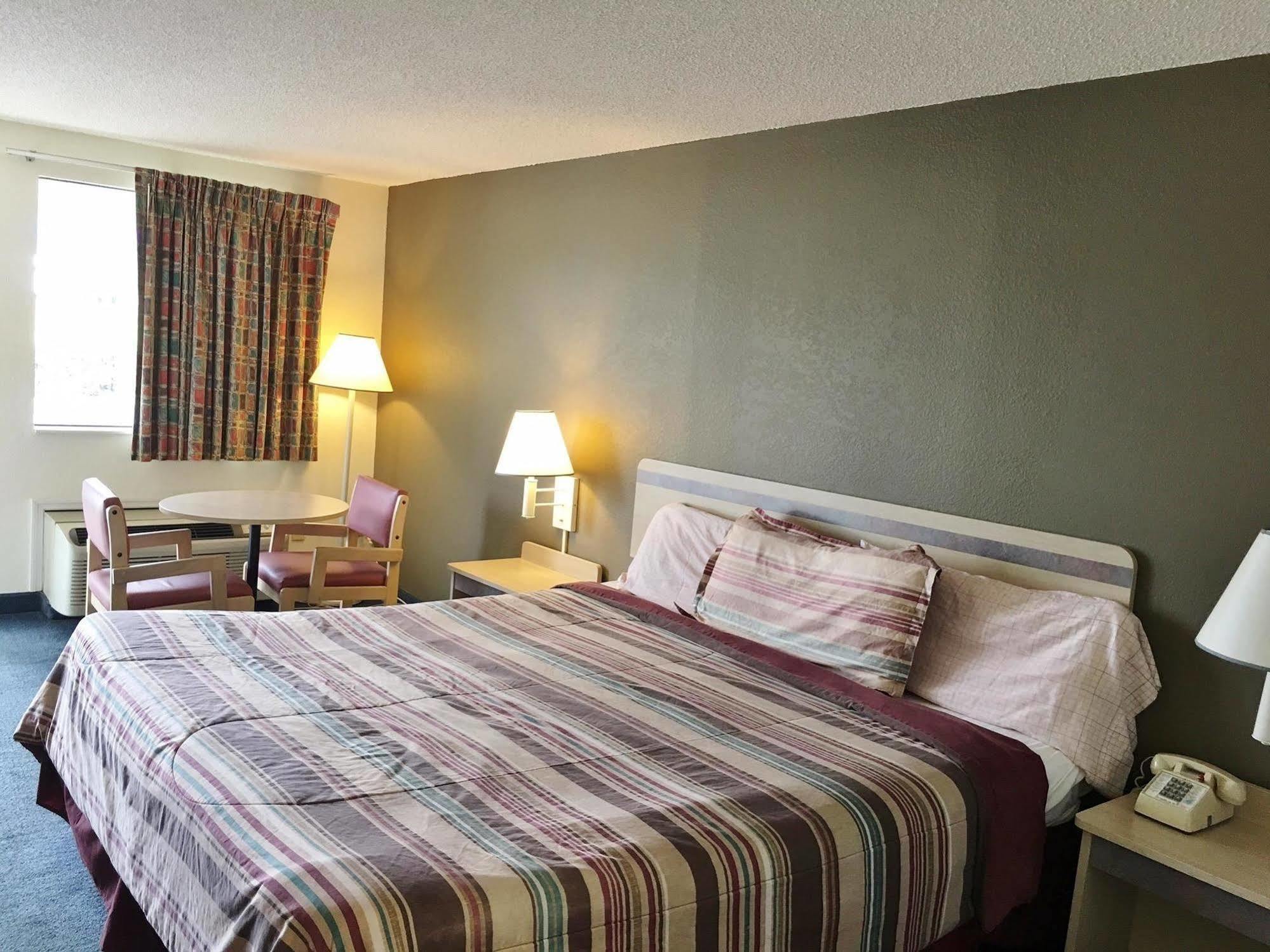 Rodeway Inn Elkton Dış mekan fotoğraf